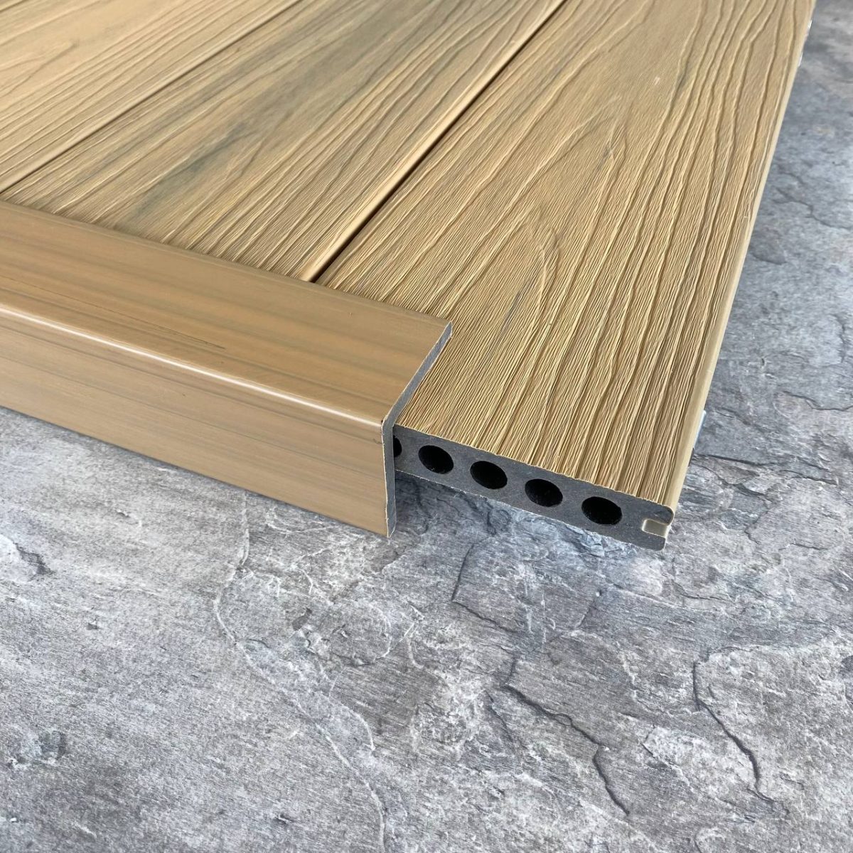 Угол EasyDecking Ко-Экструзия 57х57х3010 Дуб