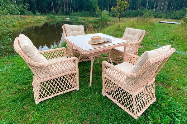 Плетеный комплект мебели MOKKA ВИЛЛА РОСА / VILLA ROSA (4 персоны) + 8 подушек