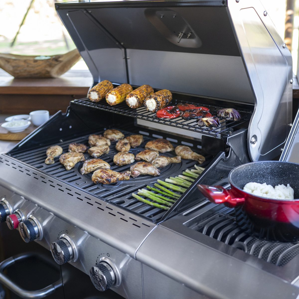 Гриль газовый Nexgrill Deluxe GBS 4B + 2B, черный