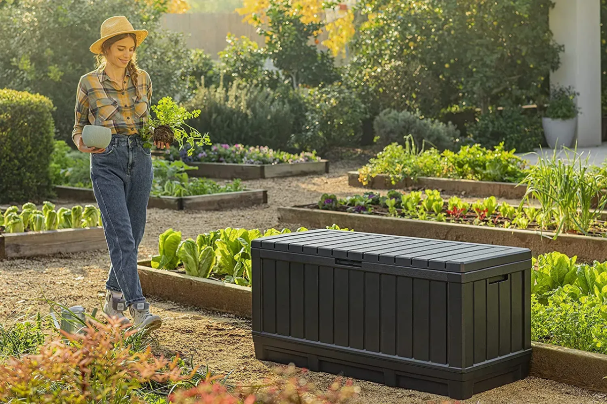 Садовый сундук Keter Kentwood Box 350л, графит